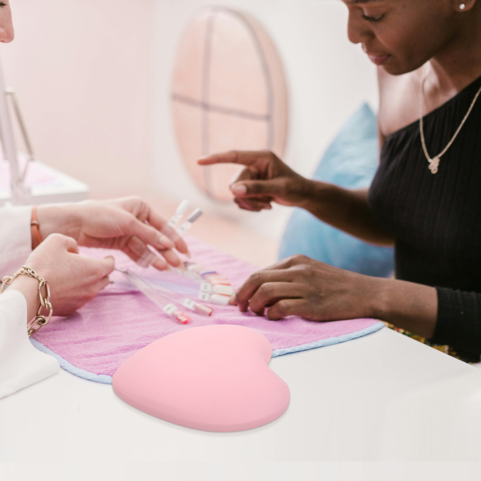 Heart Shaped Nail Hand Rest Cu - Nail Art Pink Soft recension och pris